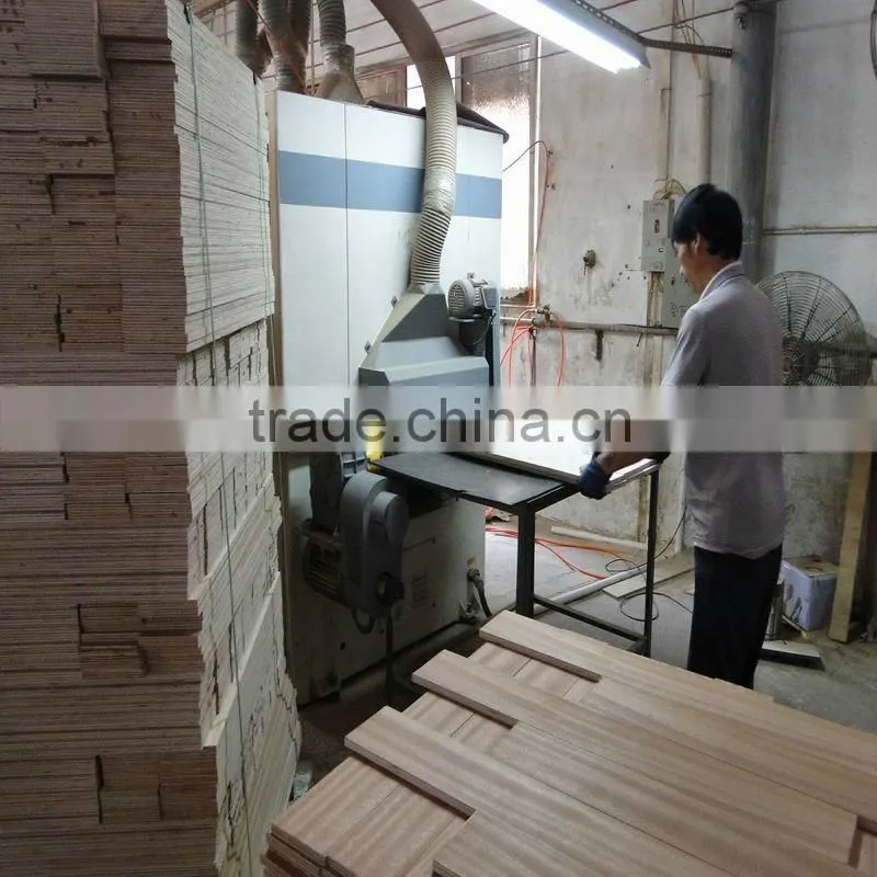 Handsraped Oak Engineered Herringbone Wood Flooring