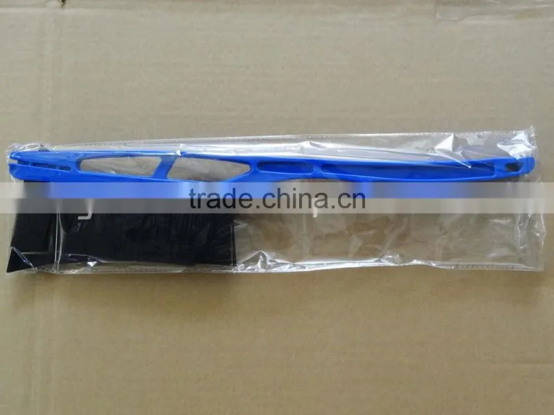 portable small plastic shovel for ice