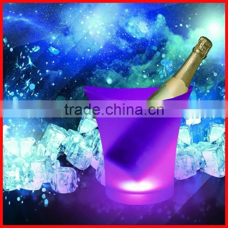 LED Colour Changing Ice Bucket Champagne Wine Drinks Cooler Retro Party Xmas