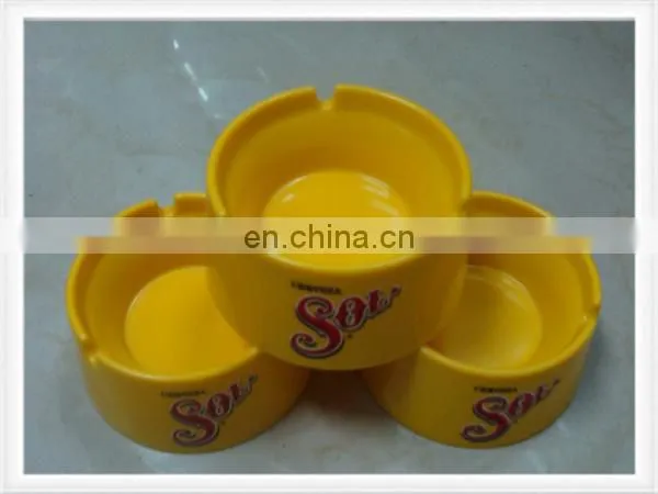 Pocket ashtray plastic ashtray metal ashtray in triangle shape black color