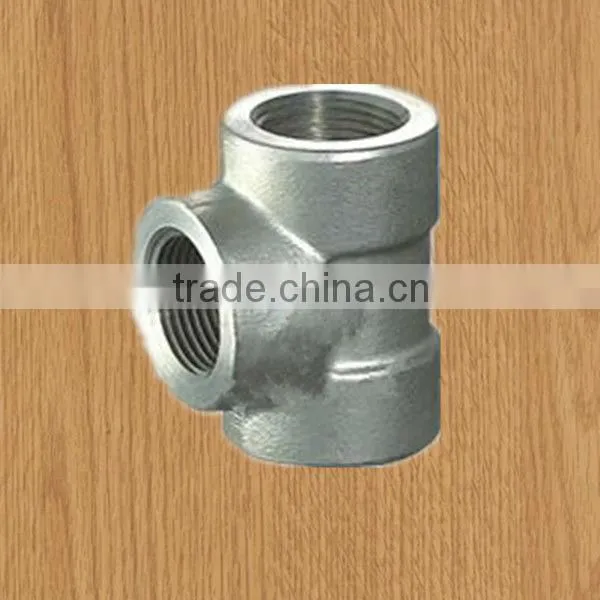 Four-way pipe fittings