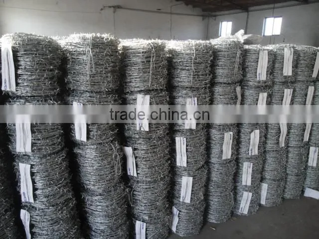Barbed wire mesh fence/protect fence