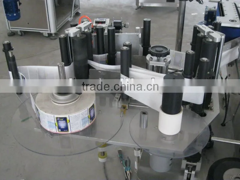 Automatic can labeling machine
