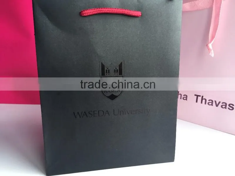 Custom Printed paper Twisted Handle Bags with wholesale price