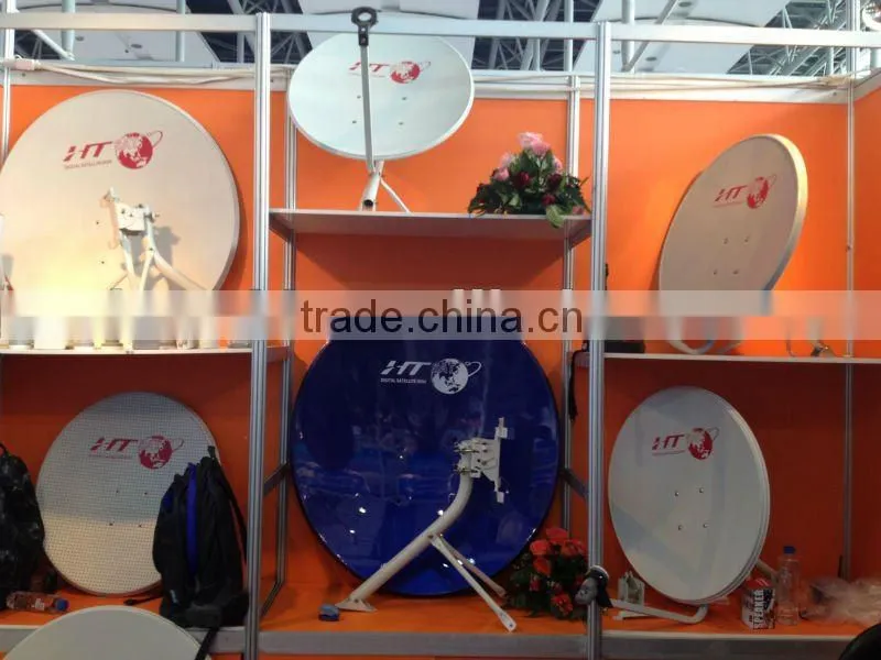 flat satellite antenna