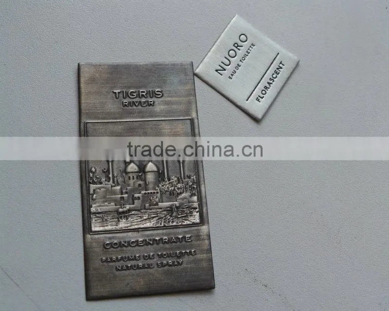 Custom 3M adhesive cosmetic/perfume/parfum/fragrance bottle metal label,metal perfume label sticker