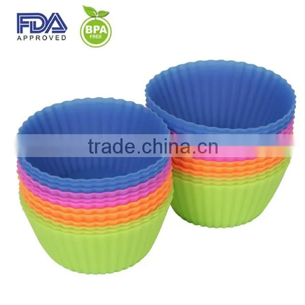 Silicone Baking Cups / Muffin Molds - 12 Reusable Cupcake Liners in Storage Container