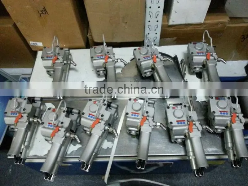 CMV-19/25 strapping tool for plastic strap with seals