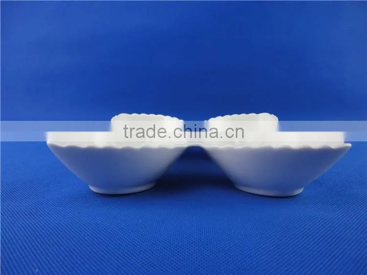 white bulk ceramic plate