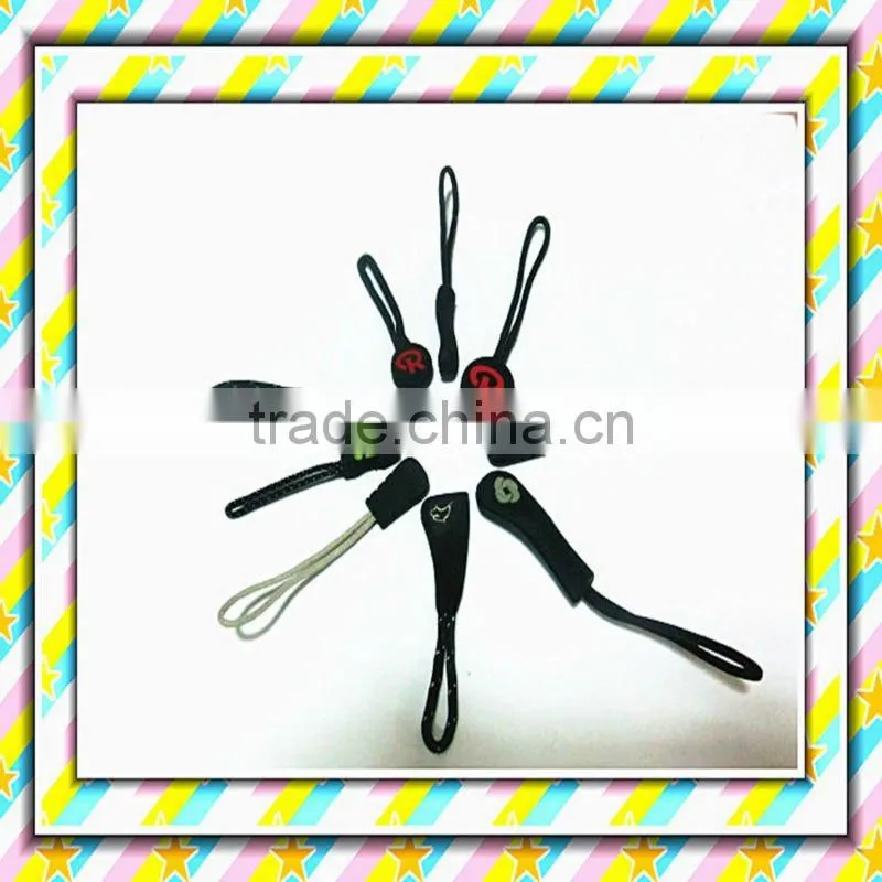 Luggage zipper slider