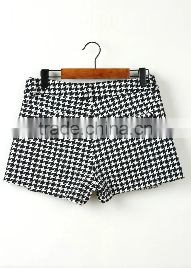 oem wholesale all-over grain patterns fashion women casual shorts with pockets