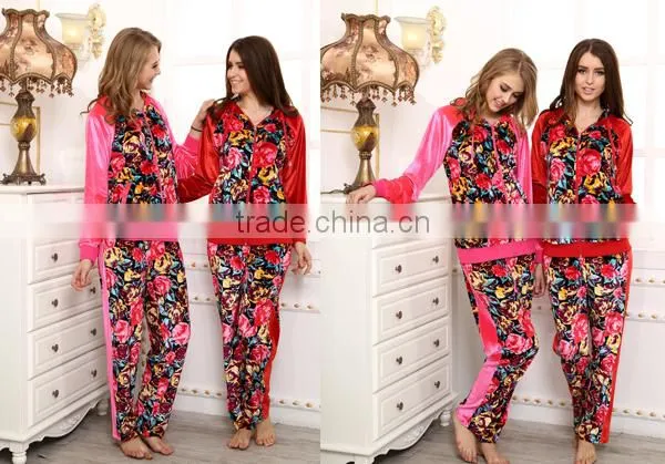 Custom made women winter velvet pajamas with rib red color printing zip-up home wear