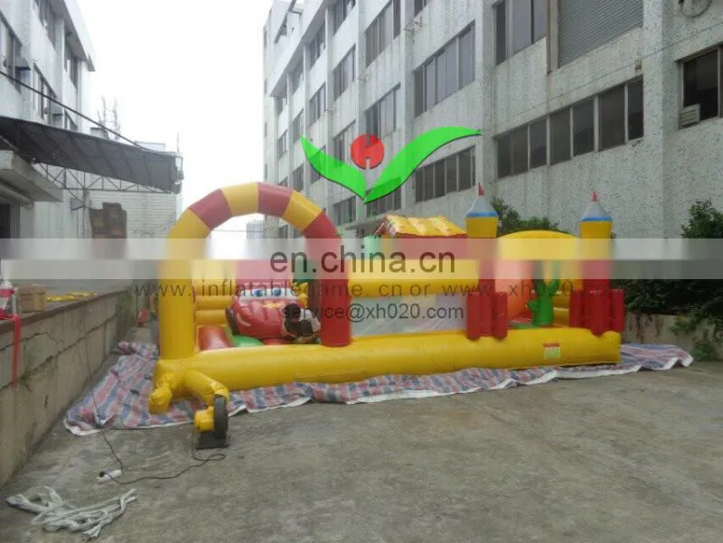 2015 high quality kids 9ft high inflatable yellow car fun city