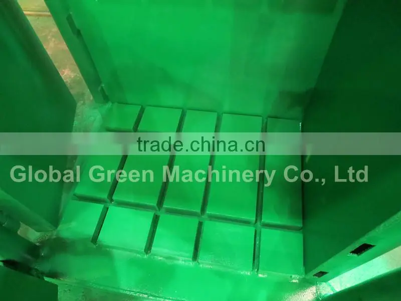 Vertical hydraulic waste paper carton packing machine