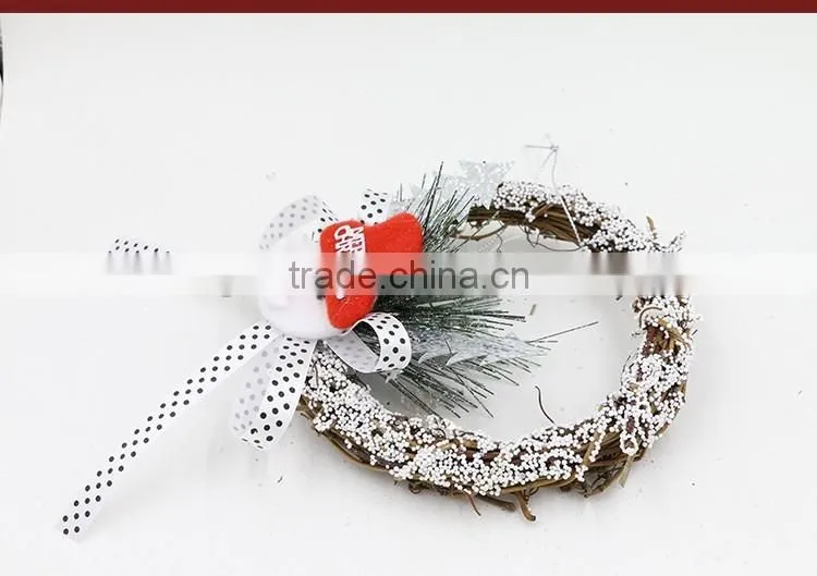 Xmas Decoration Gifts Indoor Wooden Hanging Ornament Felt Snowman Pine Christmas Garland Wholesale Suppliers