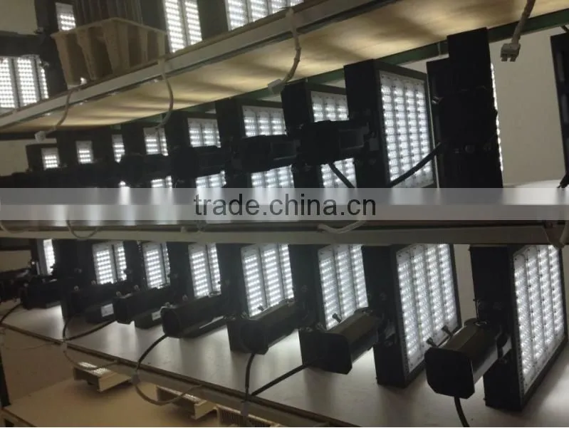 CUL UL DLC approved 135lm/W 200W Outdoor LED Street Light retrofit kit led with Meanwell driver for multi highway road