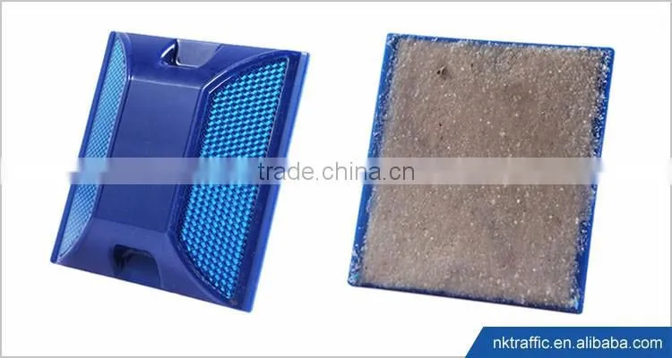 Road safety reflective plastic road stud
