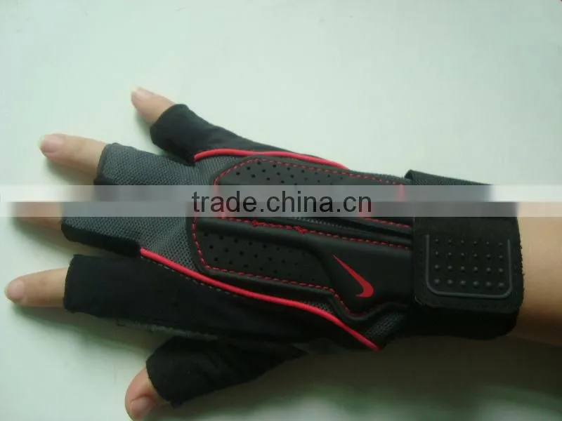 Net surface breathable neoprene gloves