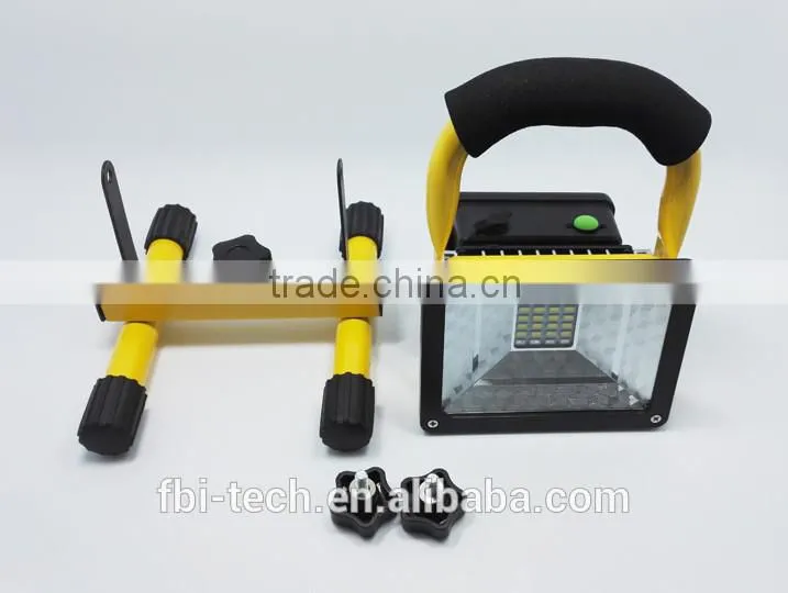 Alibaba china outdoor led flood light rechargeable with lithium battery 18650