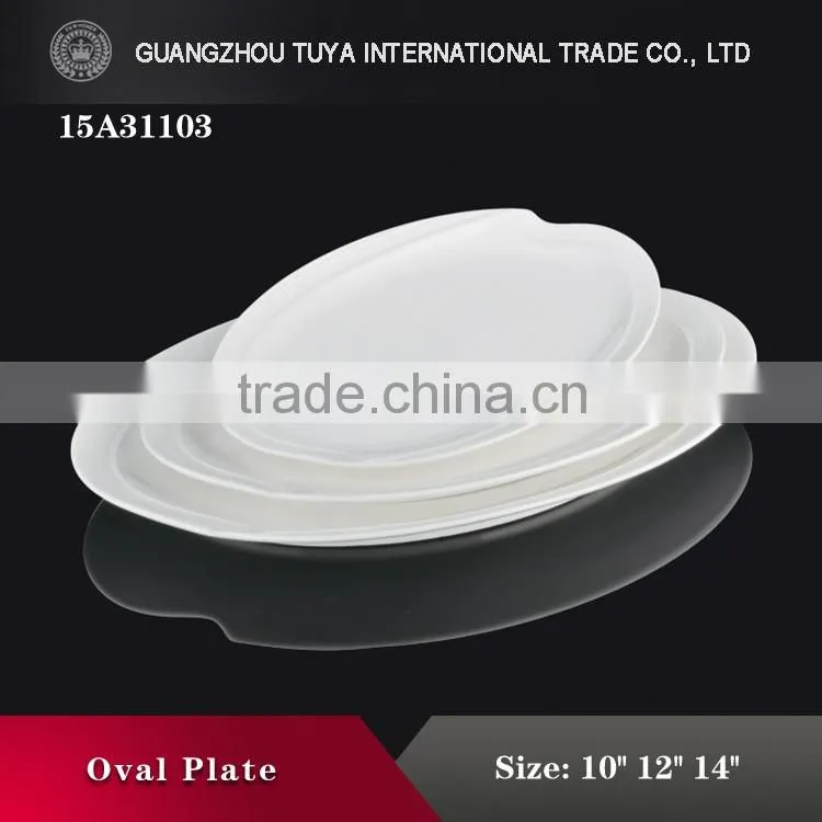 Series of different size restaurant plain white ceramic oval charger plate