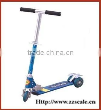 Kick adult two wheel roller scooter