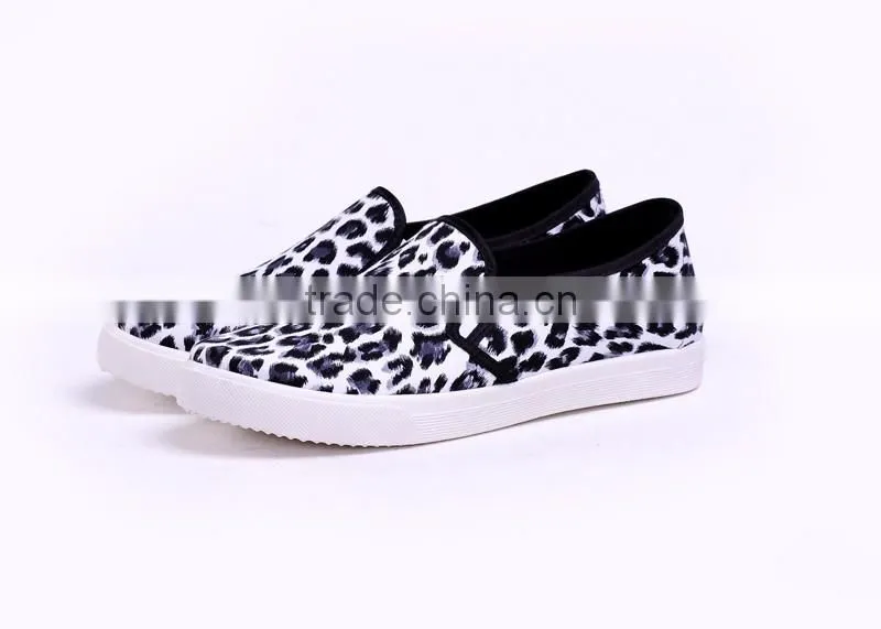 2017 Top fashion women flat shoes casual slip on canvas shoes