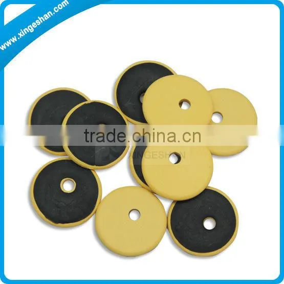 Passive UHF Washable RFID Tags for Laundry Management
