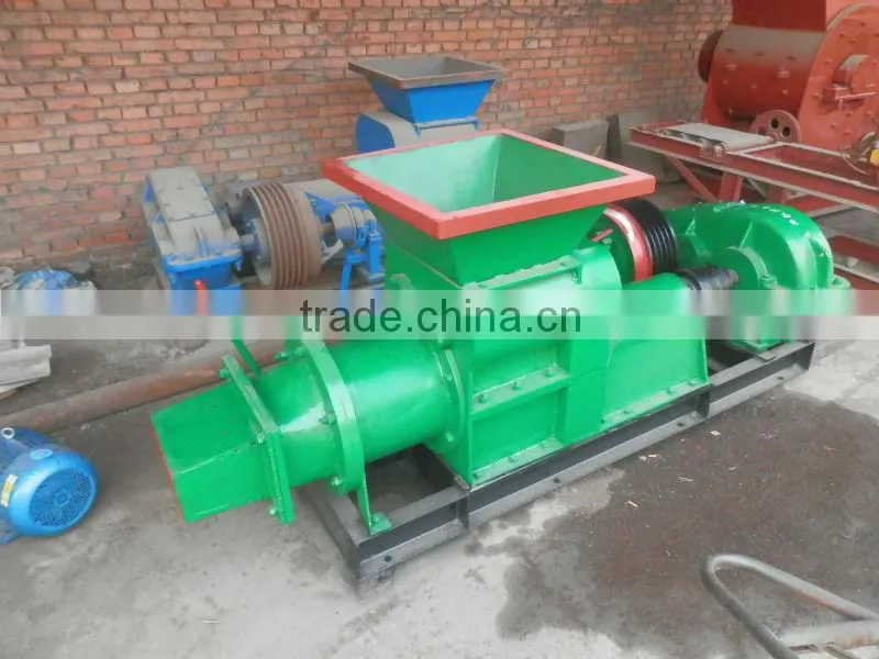 Non-vacuum clay brick extruder