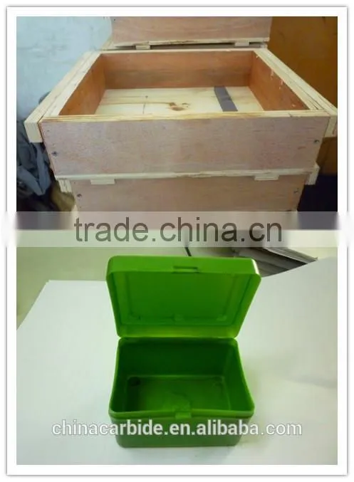 Tungsten carbide gripper jaw insert