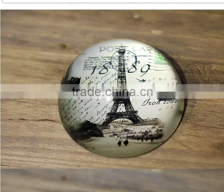 Half-ball Europe Regional Feature Crystal Paperweight for Business Gift