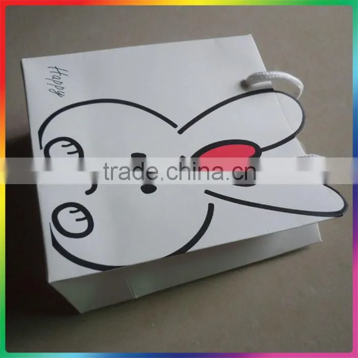 Custom print high quality jewelry paper bag with gold embossing printing