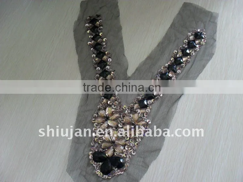 Beaded neck garment accessory