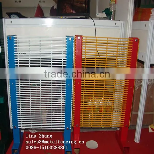anti-climb wire mesh fence/welded wire mesh fencing/wire mesh fence for boundary wall