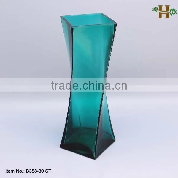 Hebei Factory Handmade Mouth Blown Square Glass Vase