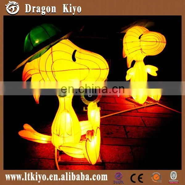 2015 The Most Beautiful Chinese Silk Lantern Arts For Little Animals