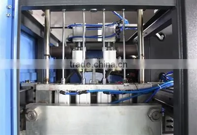 Full automatic Plastic bottle blow molding machine