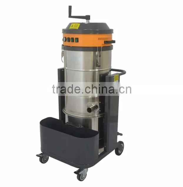 heavy duty industrial vacuum cleaner for construction site