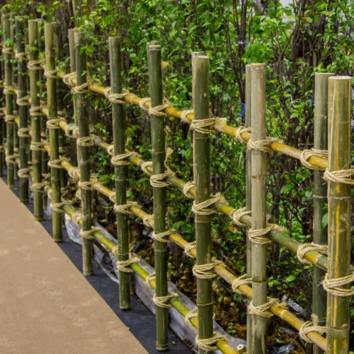 how to use bamboo as a fence (2)