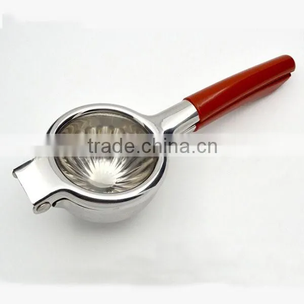New High quality orange squeezer strong Stainless Steel 304 Manual Juicer Lemon Squeezer with Silicone Handles 415g