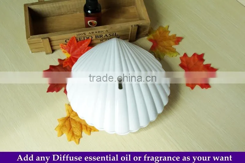 Automatic aroma nebulizer with essential oil
