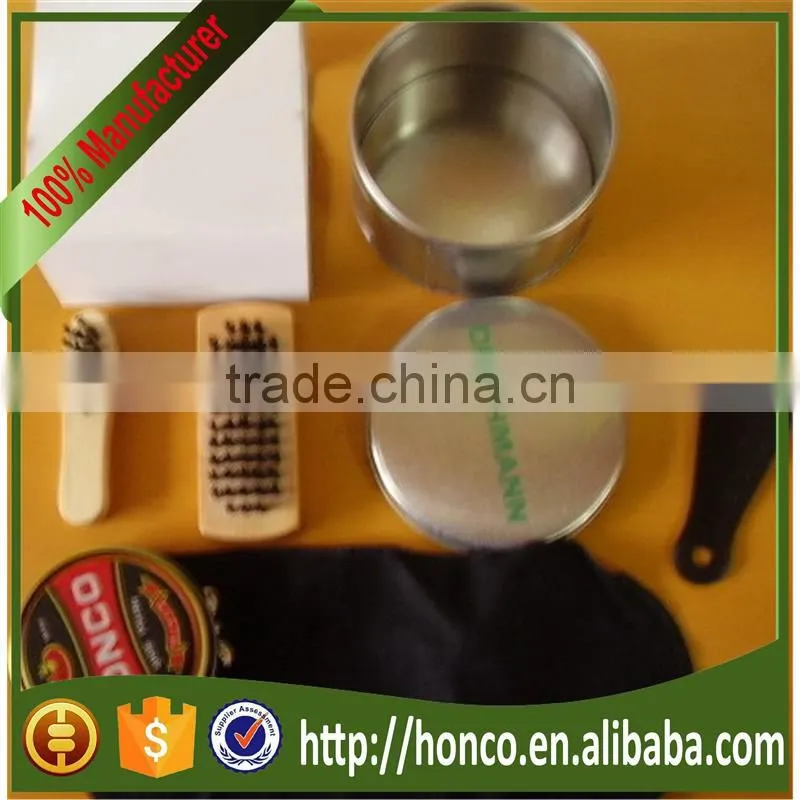 Travel shoe shine kit in nylon bag
