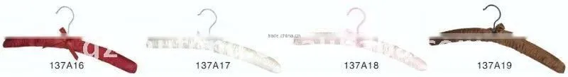 Hotel amenities clothing brush