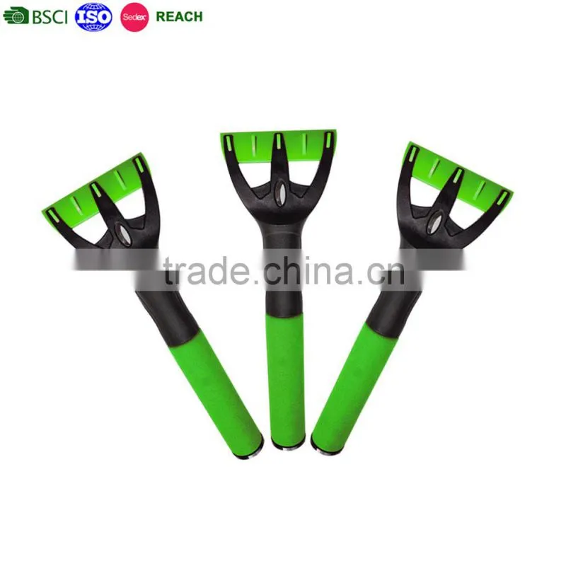 windshield ice scraper , short handle plastic ice squeegee