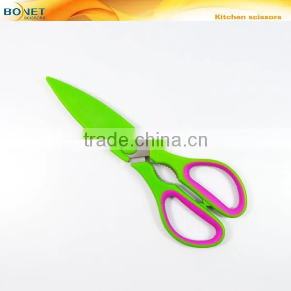 S52002 LFGB certificated 8-1/4" yangjiang superb quality powerful kitchen scissors with magnetic sheath