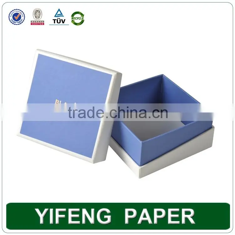 Fashion luxury cardboard gift velvet lined magnetic closure jewelry box with custom logo