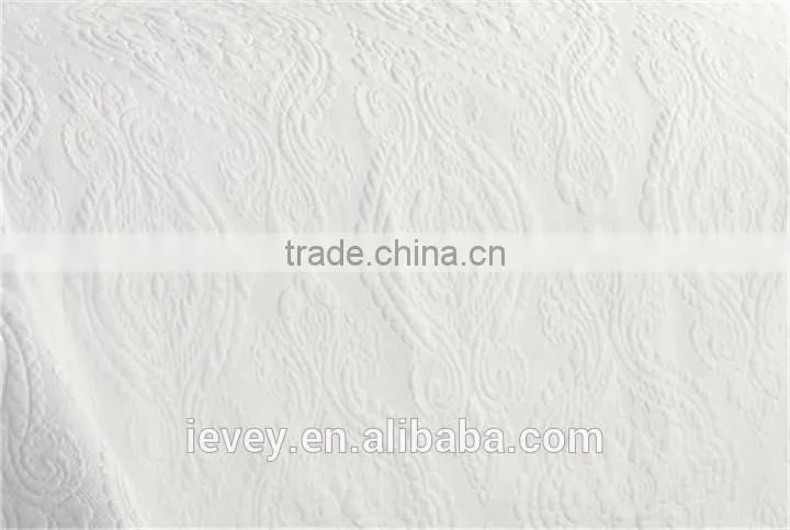 good quality competitive price pure white 100% cotton reactive printed plain style sanding quilted patchwork bedspread