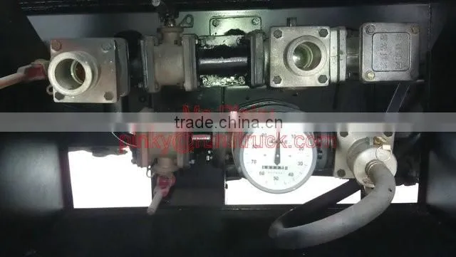 Cheaper Price DFAC Fuel Truck With Dispensing Arrangements Monitor and Meter 8000Liters Oil Tank Truck For Sales