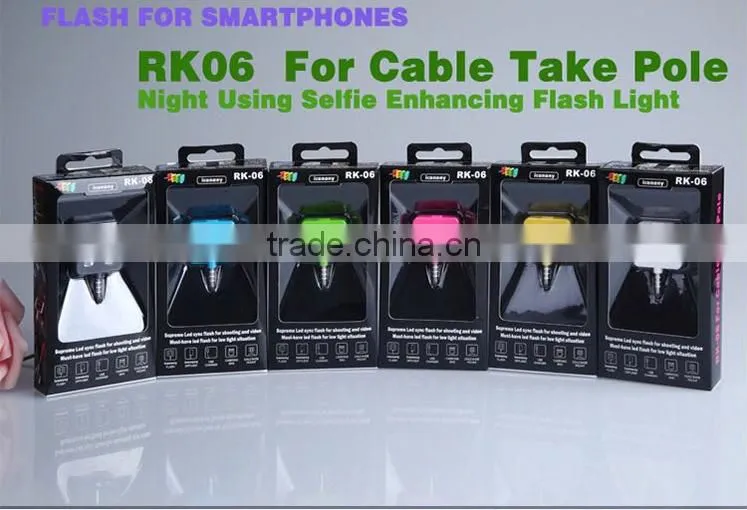 Wholesale Smartphone Accessories Smartphone Selfie Stick LED Flash Light Night