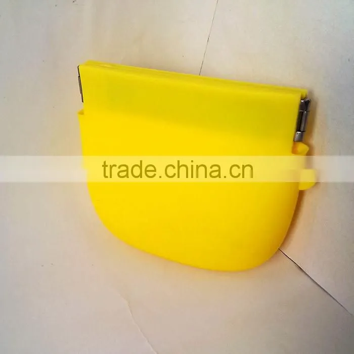 2016 Latest design cartoon silikon purses
