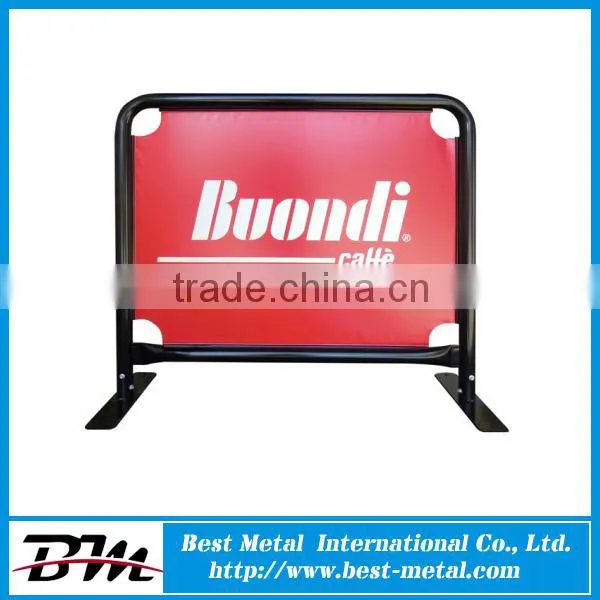 custom banners and signs